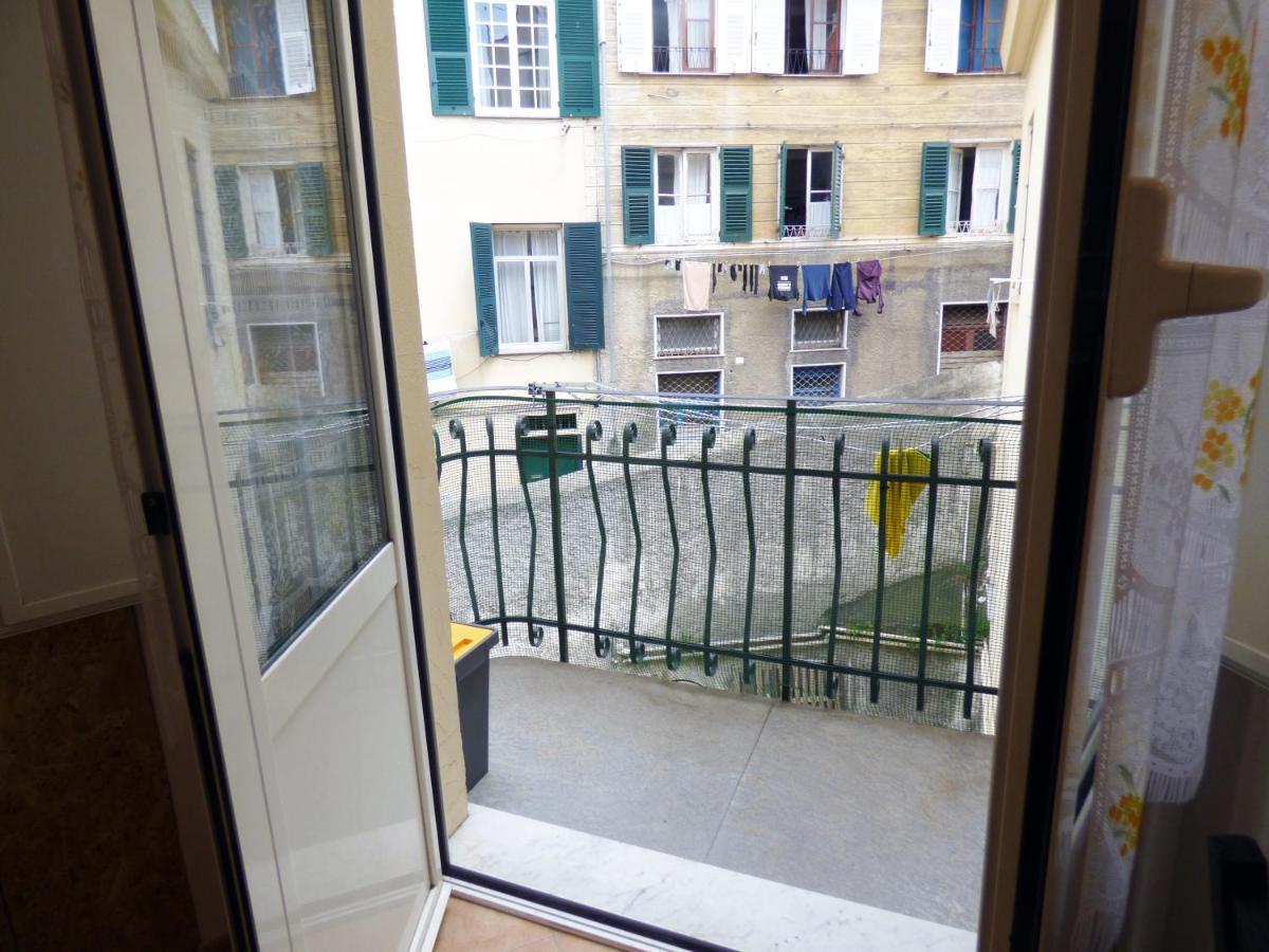 Casa Maura - 2 Passi Nella Storia Appartement Genua Buitenkant foto